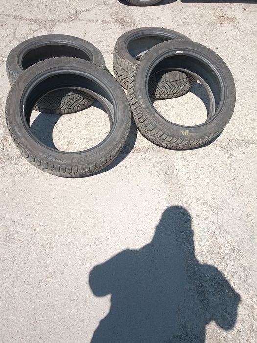 Michelin Alpin 225 47 R17 (94h)