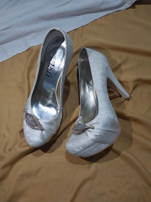 Kablukli tufli va basanojka, turkiya tovari