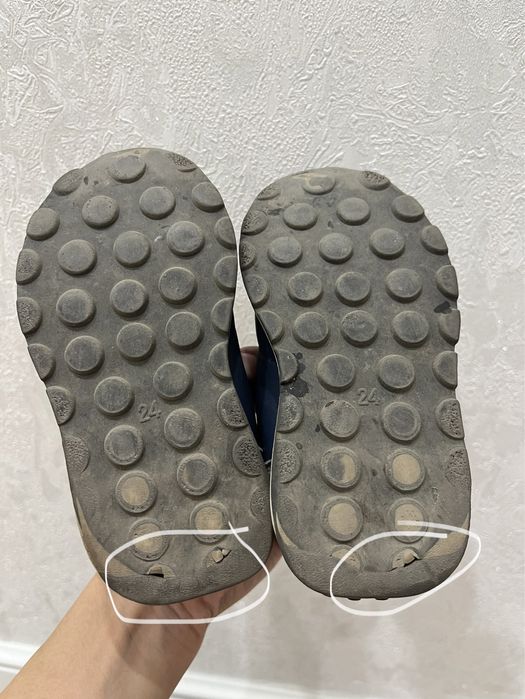 Кроссовки 24 + сандалии 24