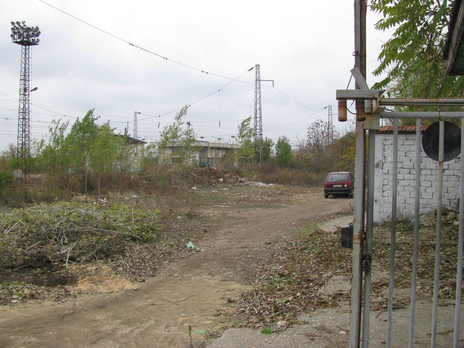 Продава се Промишлена сграда в Чирпан - 11271 кв.м за 44 €/кв.м - Снимка #20