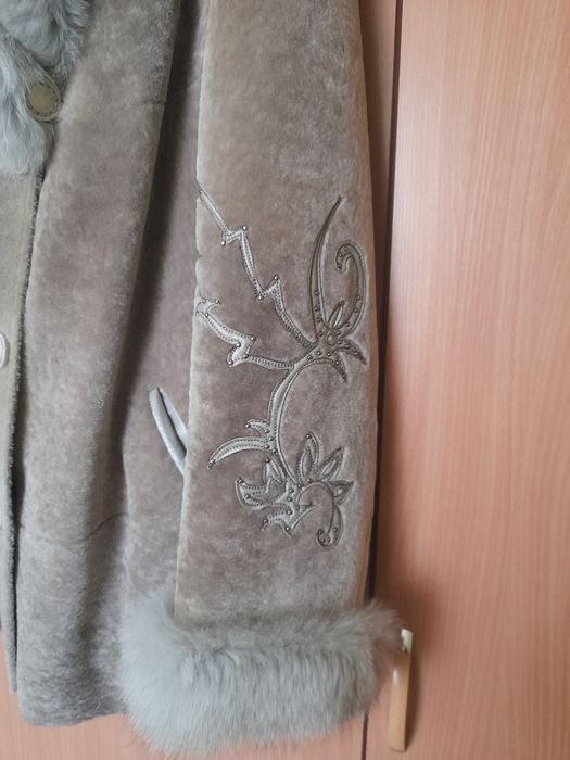 Срочно шубка голубой мутон