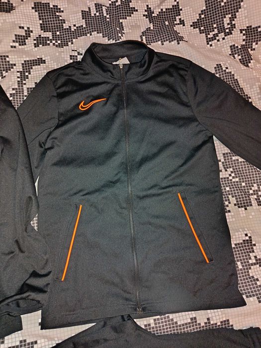 Спортен комплект Nike деца L