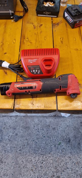 Multifuncțional Milwaukee M12 FMT brushless