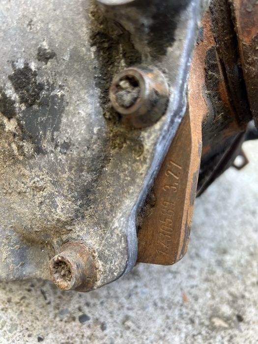 Grup diferential Mercedes W124 raport 3.27