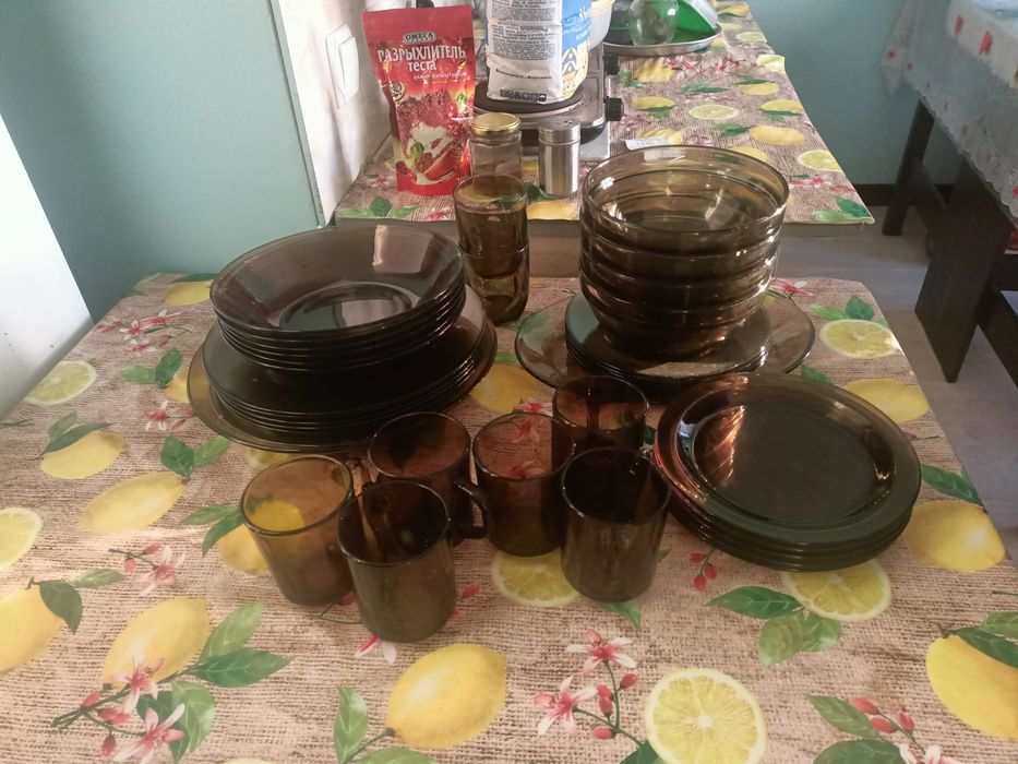 Продам посуду (набор)