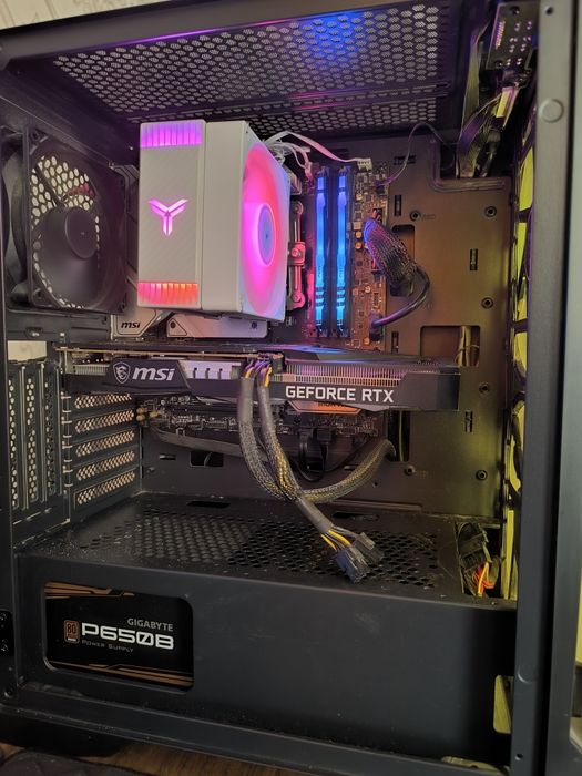 PC компьютер сотилади