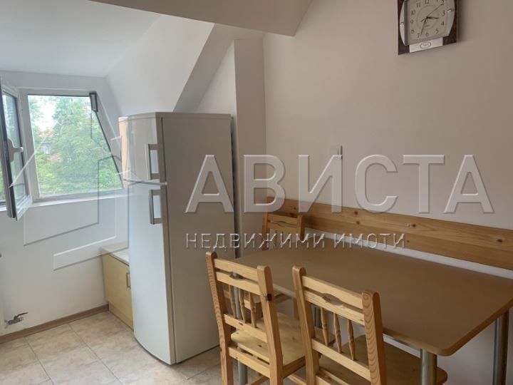 Дава се под наем Тристаен апартамент в София, Център - 70 кв.м за 790 € - Снимка #9