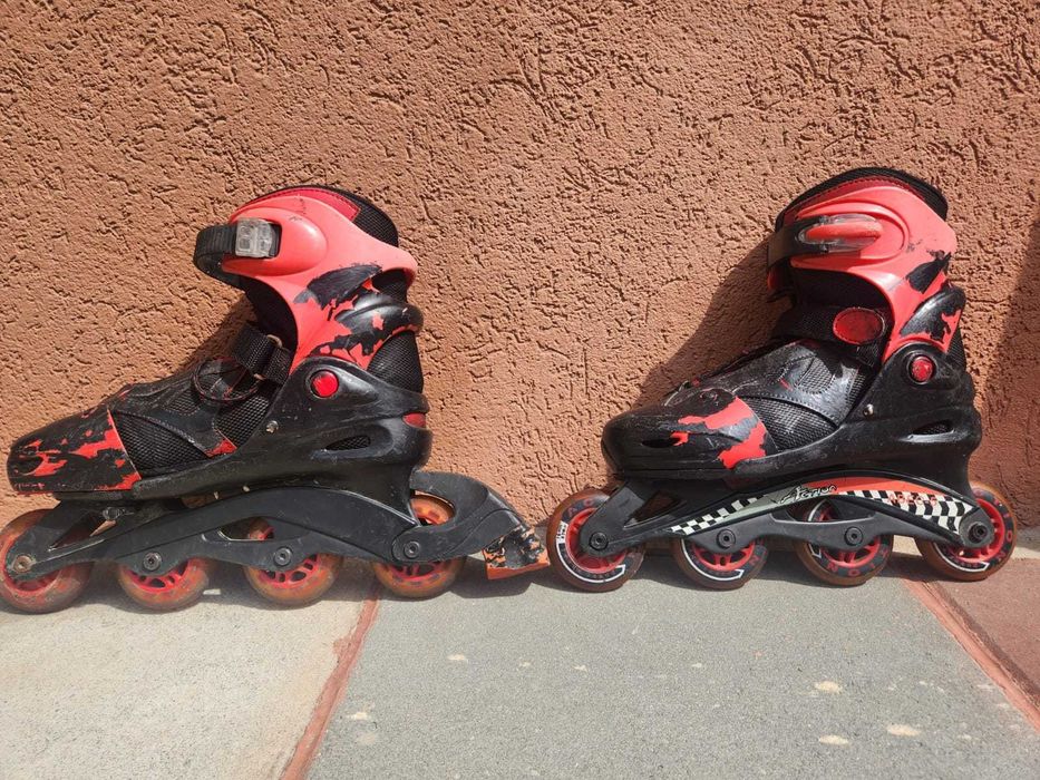 Role reglabile (mărimi 39–43), cu roată luminoasă