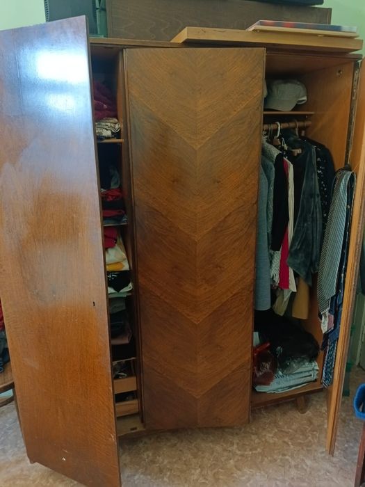 Мебель, старого образца