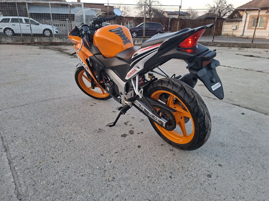 Honda CBR 125R Repsol  A1