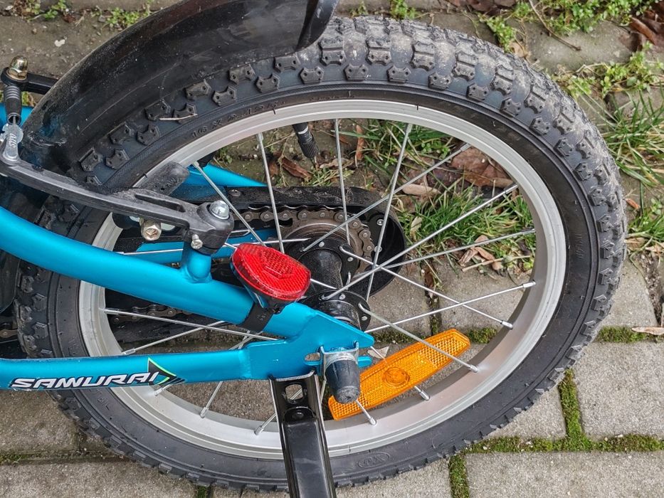 Много запазен Велосипед 16"