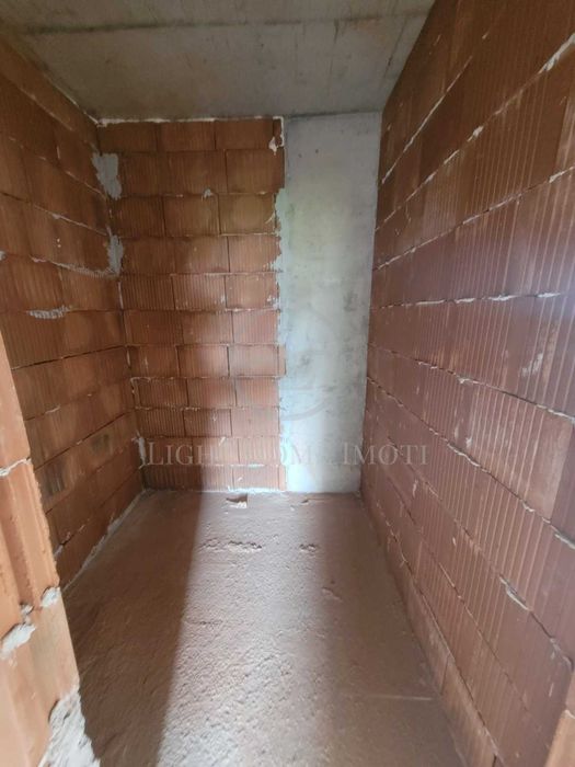 Продава се Четиристаен апартамент в Пловдив, Тракия - 139 кв.м за 1154 €/кв.м - Снимка #11