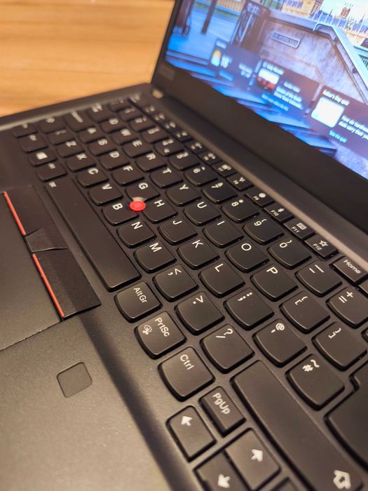 Лаптоп Lenovo Thinkpad T490s 16gb DDR4 RAM, 512GB NVME SSD, TOUCHSCREEN