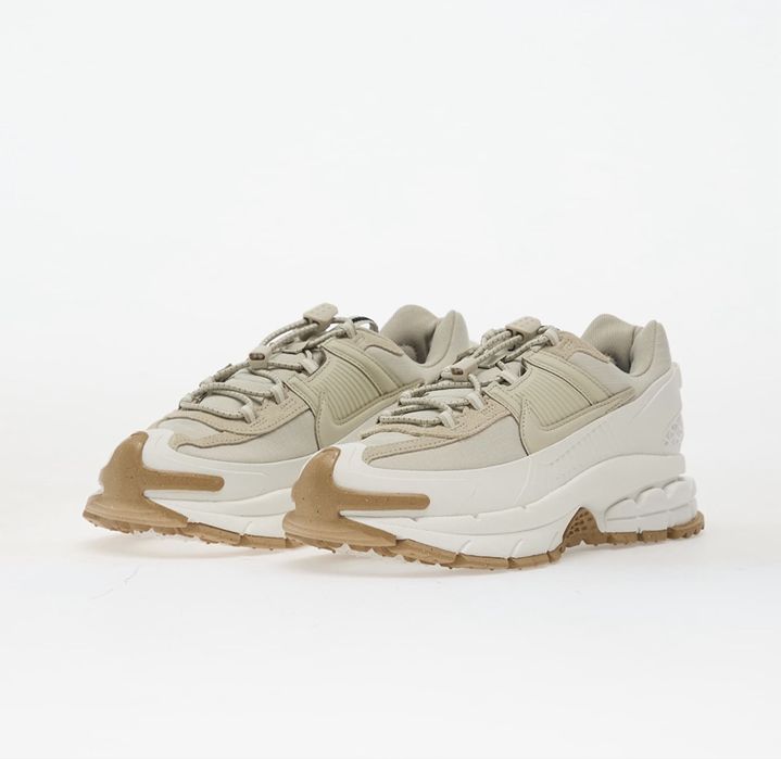 NIKE zoom vomero roam