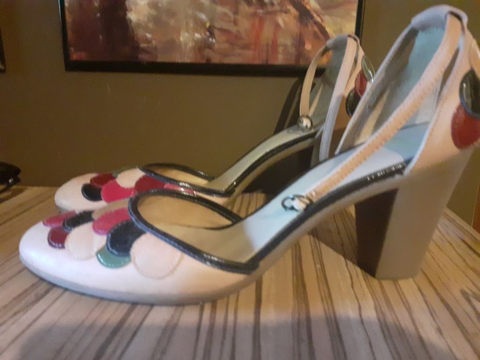 Дамски обувки