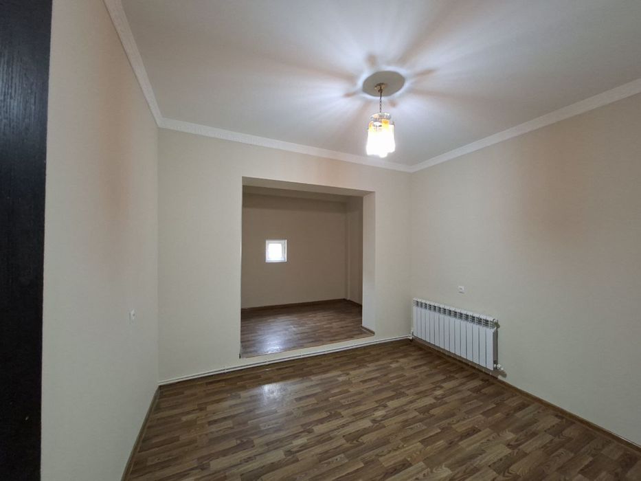 Urganch shahar markazida kvartira sotiladi 2/7/9 Asa club orqasida