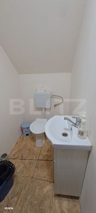 Spatiu Comercia, vad bun, curte 100 mp, zona Centrala, Fagaras