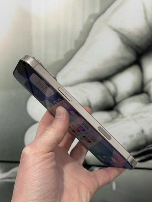 iPhone 16 Pro Max Natural Titanium