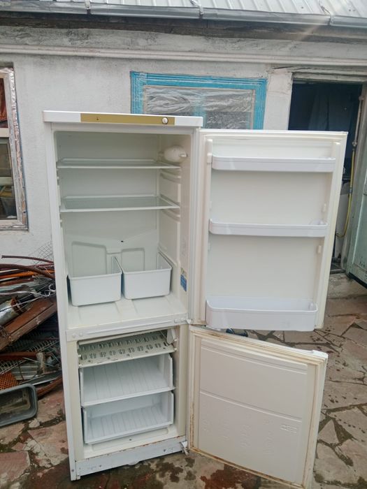 Холодильник холодильник