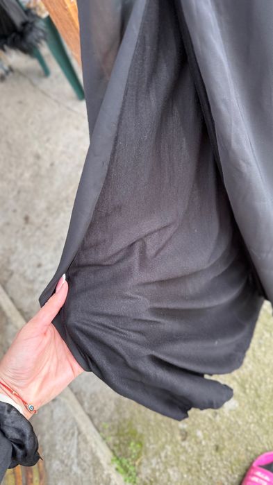 Официална черна рокля