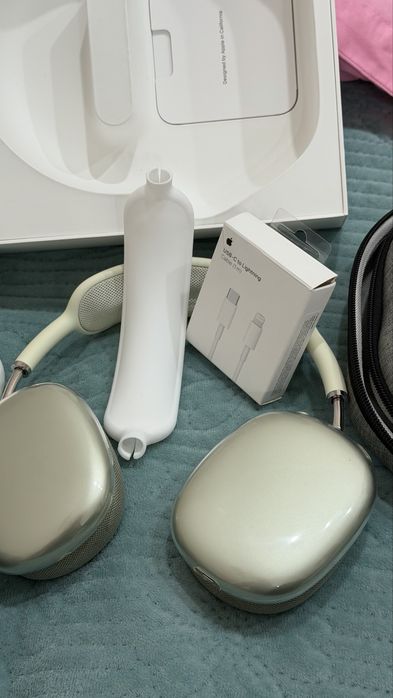 Продам air pods max