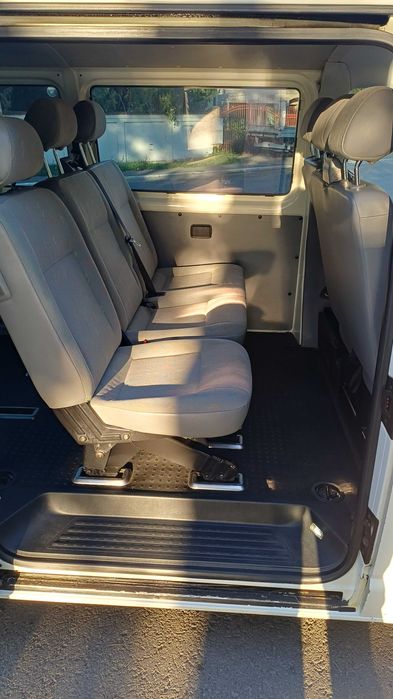 Volkswagen transporter t5.