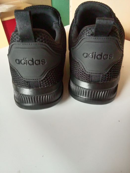 Кроссовки Adidas чёрные