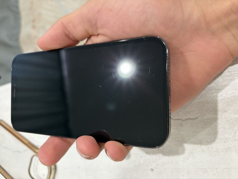Продам iphone 12 pro