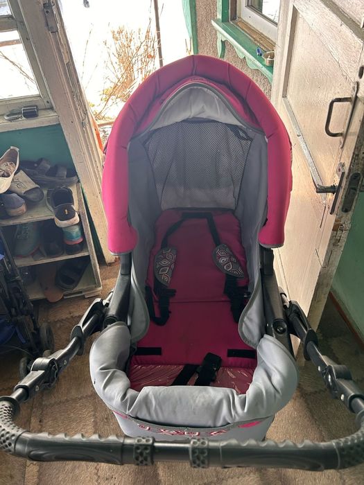 Коляска в хорошем состоянии