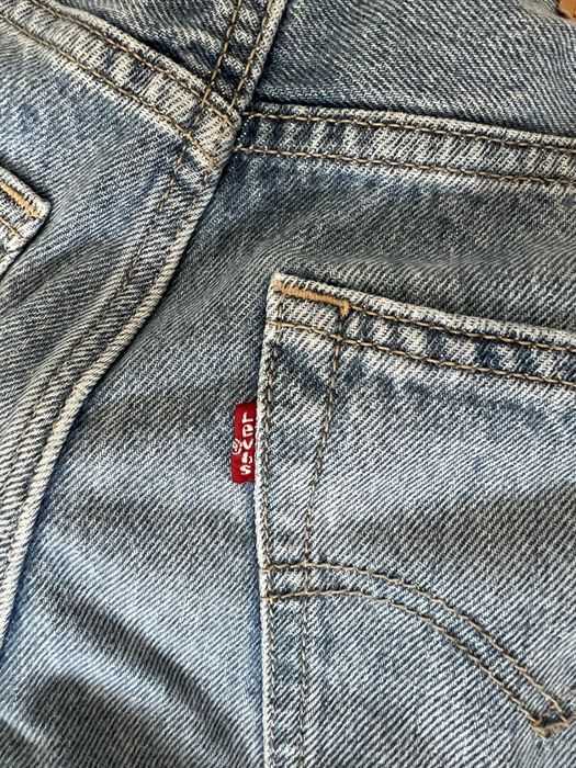 Blugi Levi’s baggy ‘94