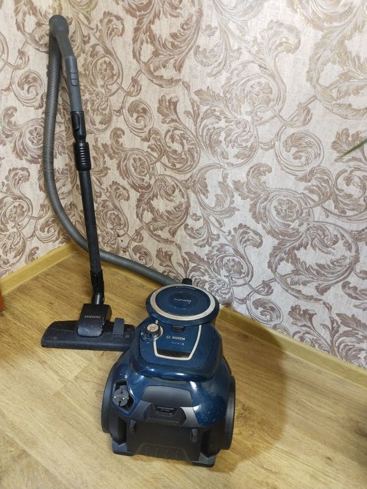 Пылесос, в хорошем состоянии