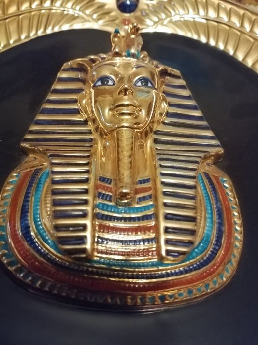 Farfurie 3D faraon Tutankhamon decorata cu aur editie limitata Egipt