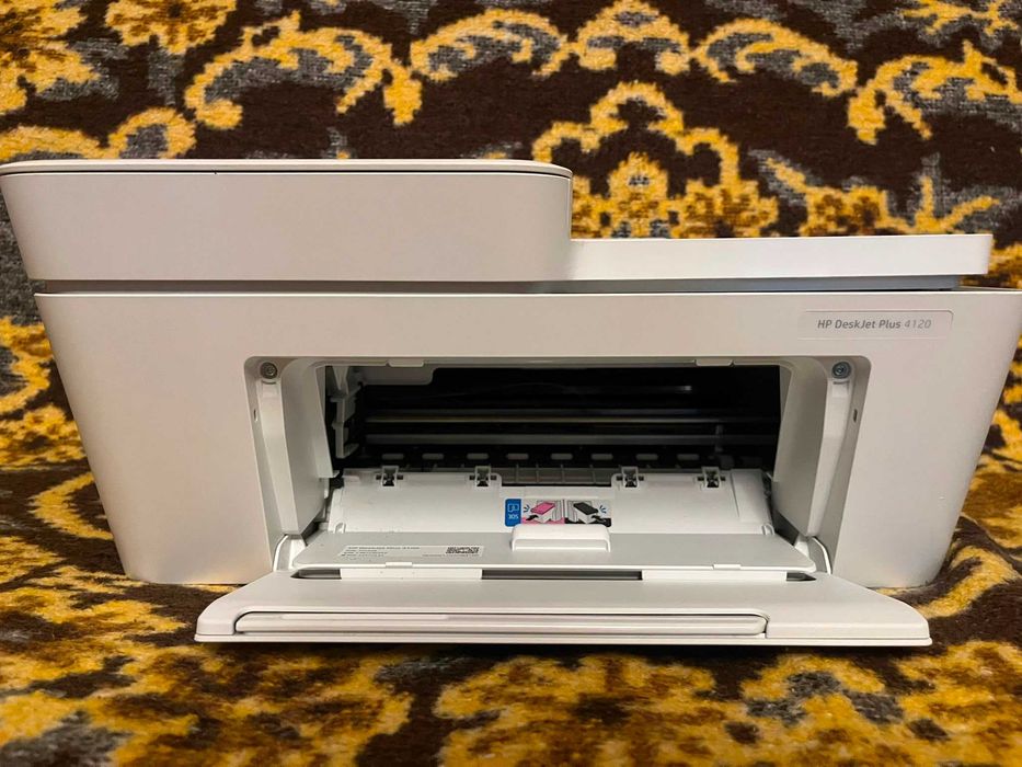 Vând Imprimantă multifuncțională HP Deskjet Plus 4120 All-in-One