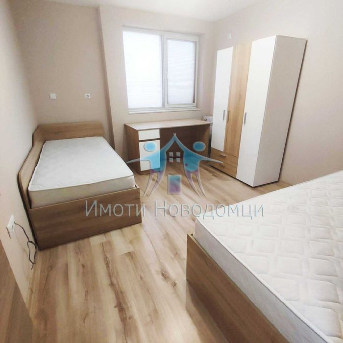 Продава се Тристаен апартамент в Шумен, Пазара - 90 кв.м за 867 €/кв.м - Снимка #4