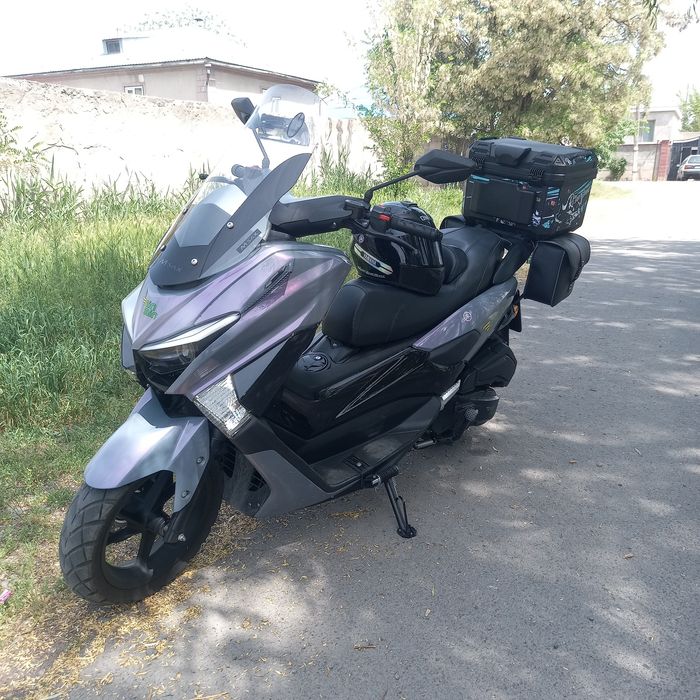 Продам скутер N max