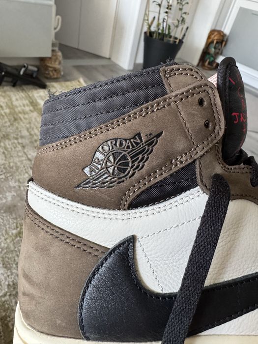 Adidasi Jordan 1 High Travis Scott Cactus Jack 40.5 -41