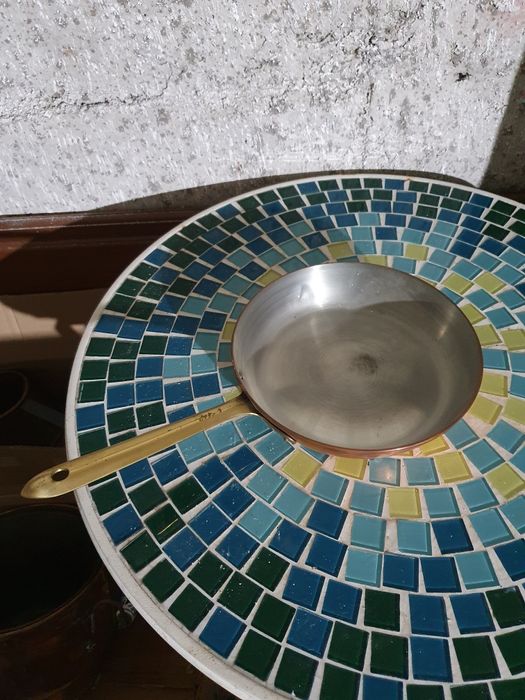 Стар меден тиган.