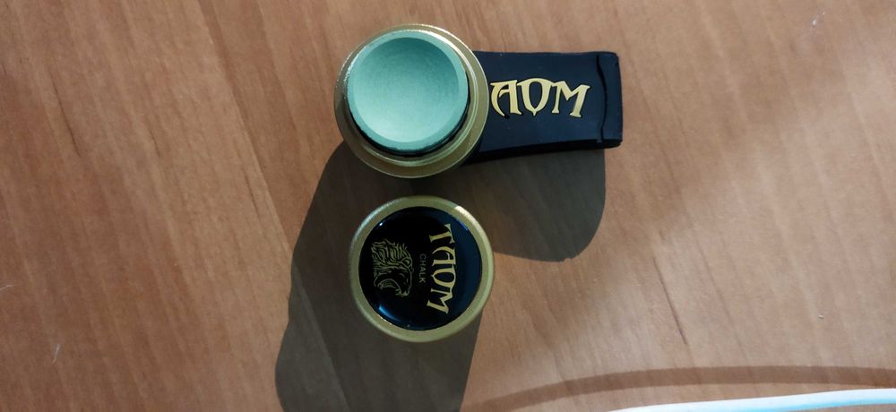 Мел и наклейки для клубов