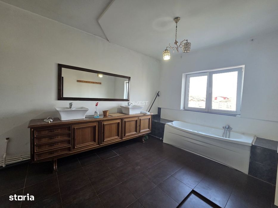 Apartament 4 camere-decomandat-Zimbru