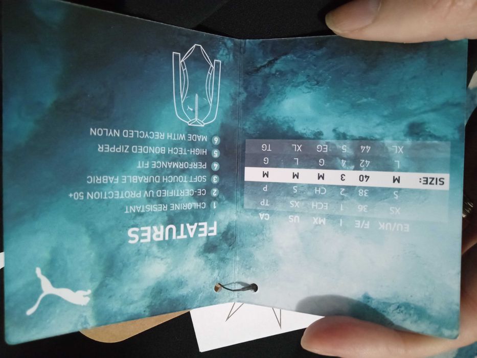 Costum de baie cu mânecă lungă