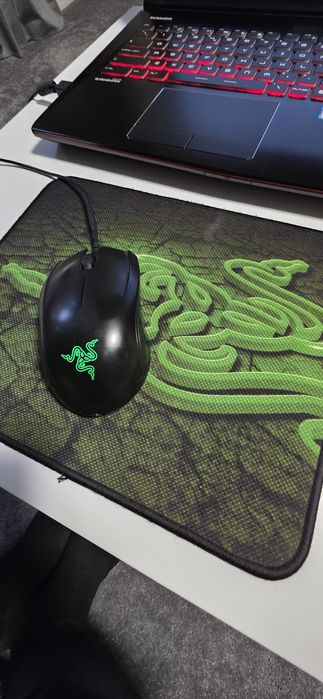 Лаптоп MSI Apache