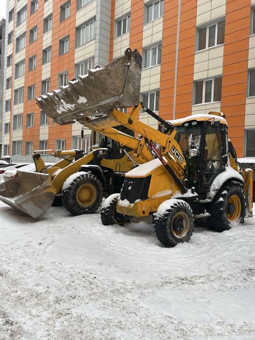 Экскаватор -Погрузчик триводном  3/1