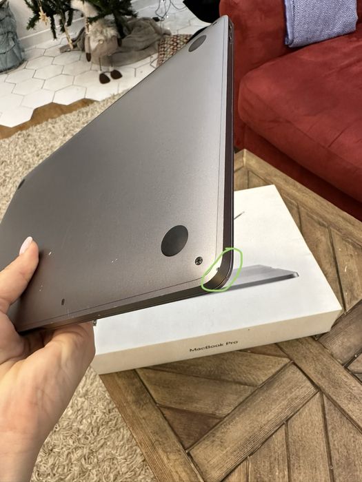 Macbook pro 13 (2017 год)