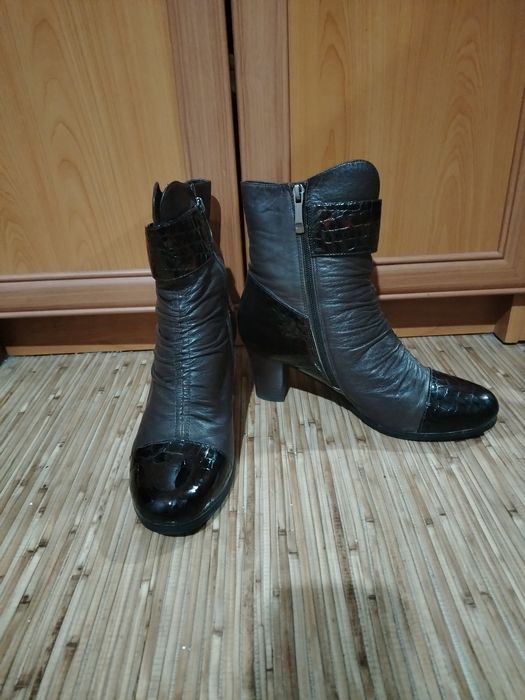 Продам фирменную обувь