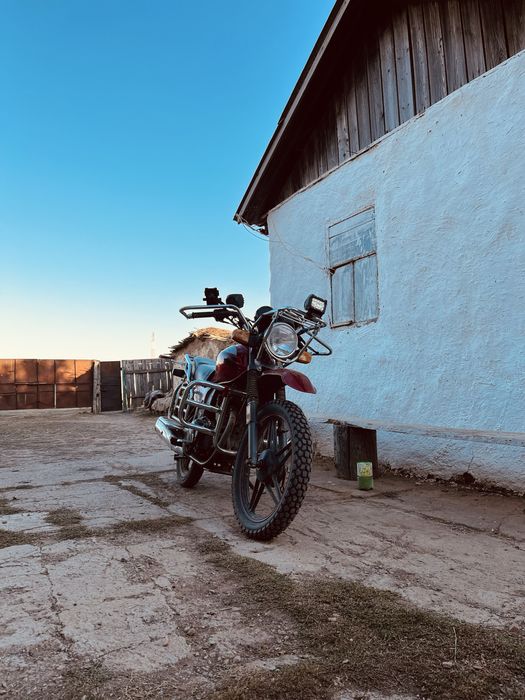 Продам мотоцикл KULAGER 200кубов