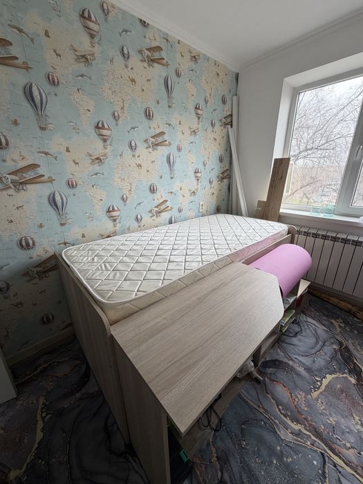 Односпальная кровать