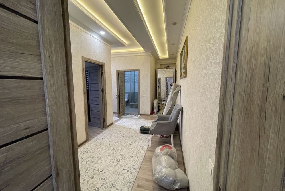 Bezmakler Kadesheva bozor yonida kvartira ijaraga beriladi