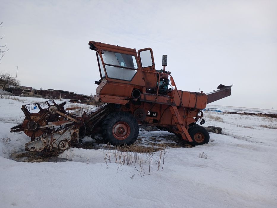 Продам комбайн на ходу