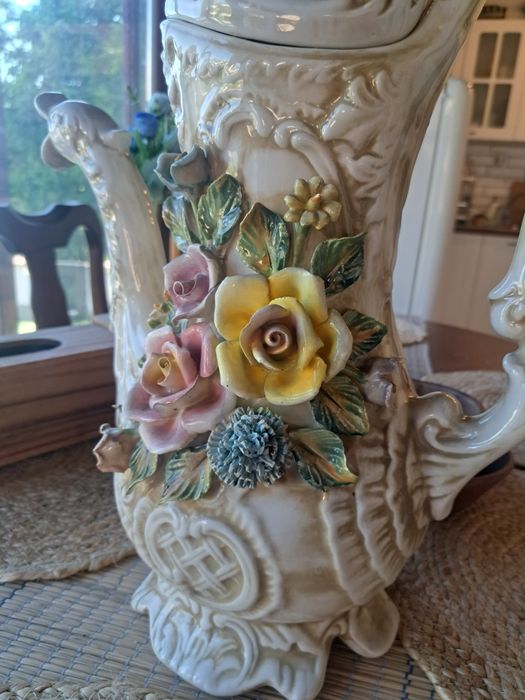 Capodimonte-огромна кана