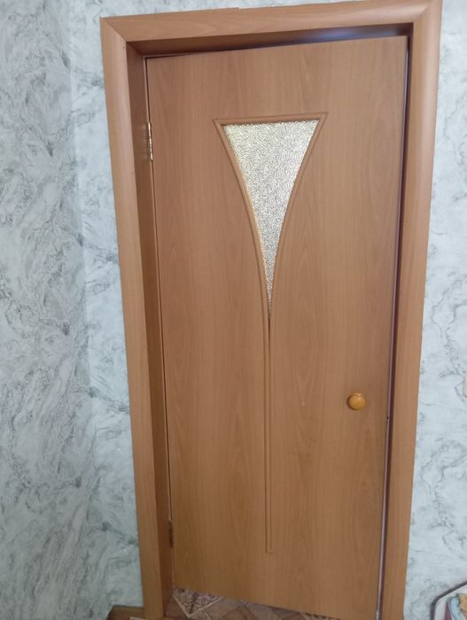 Продам две двери